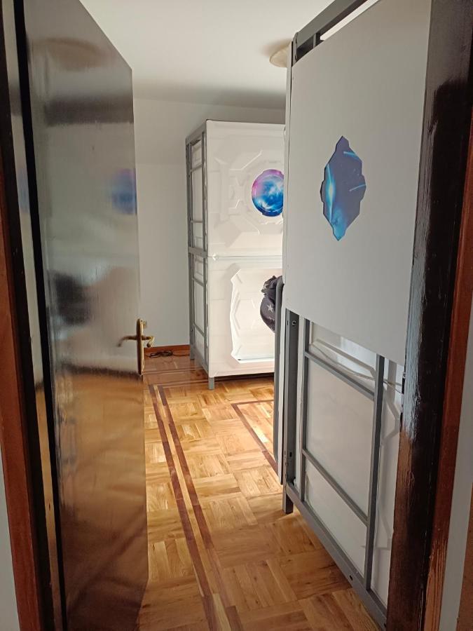 Panda Victor Space Capsule Hostel-Neo Nomad Belgrade Exterior photo