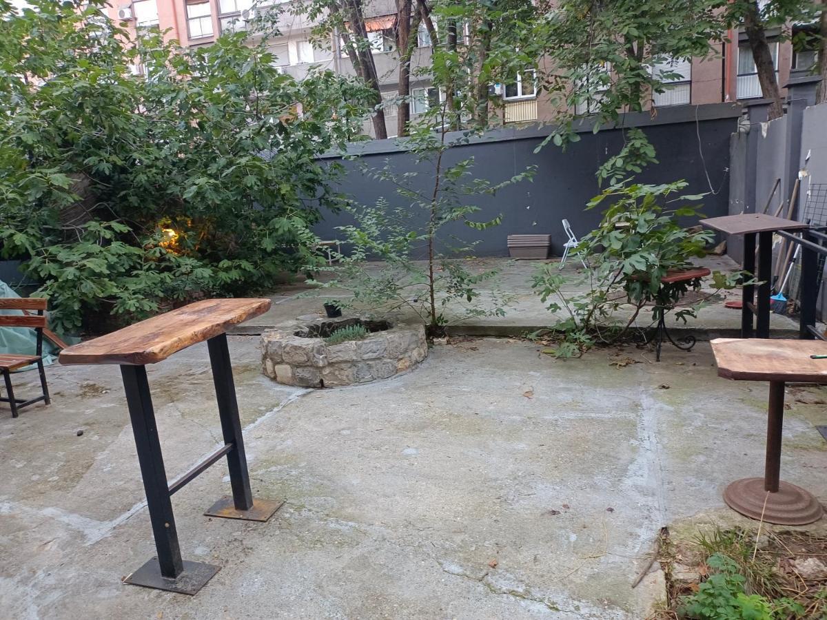 Panda Victor Space Capsule Hostel-Neo Nomad Belgrade Exterior photo