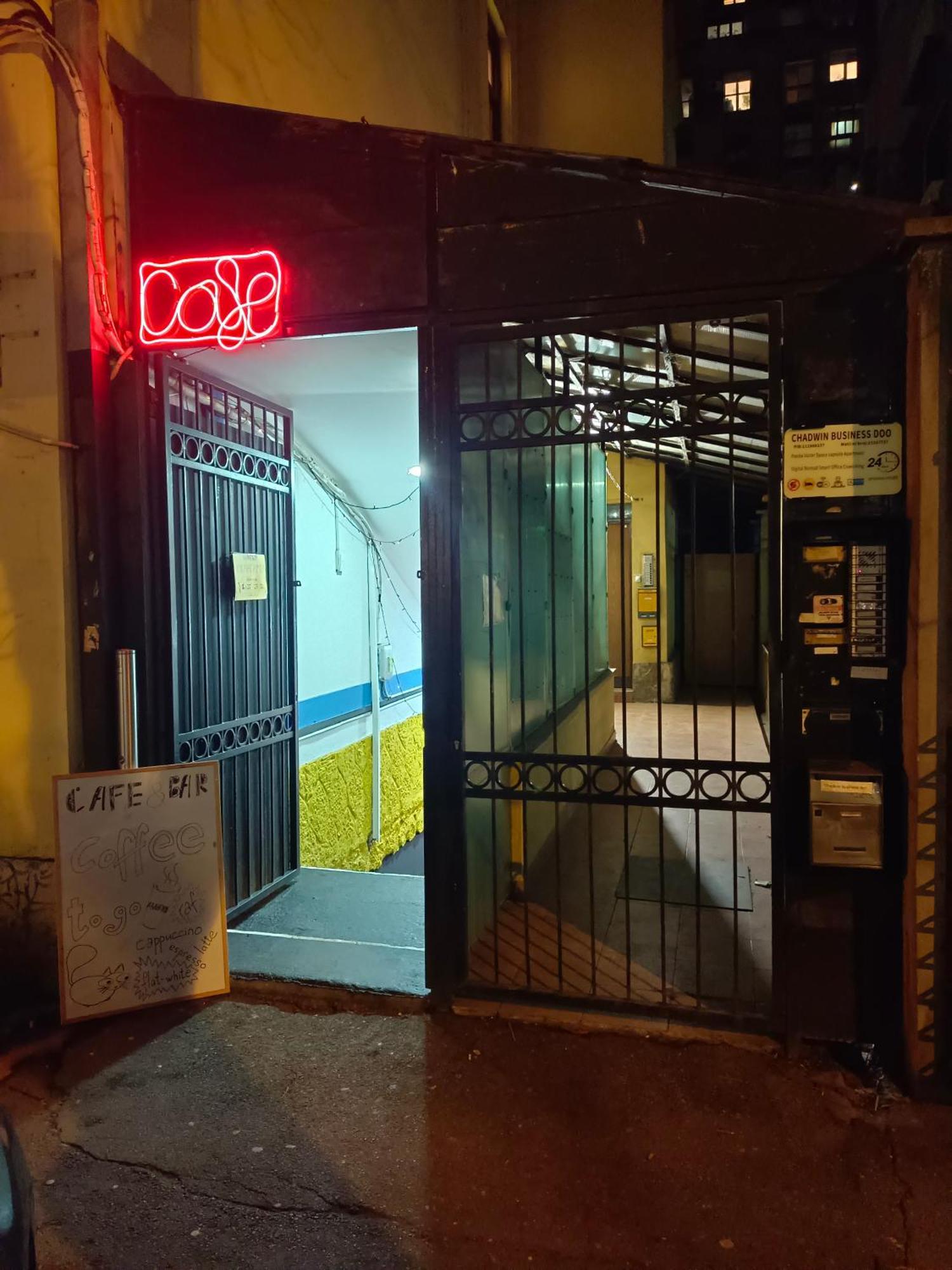 Panda Victor Space Capsule Hostel-Neo Nomad Belgrade Exterior photo